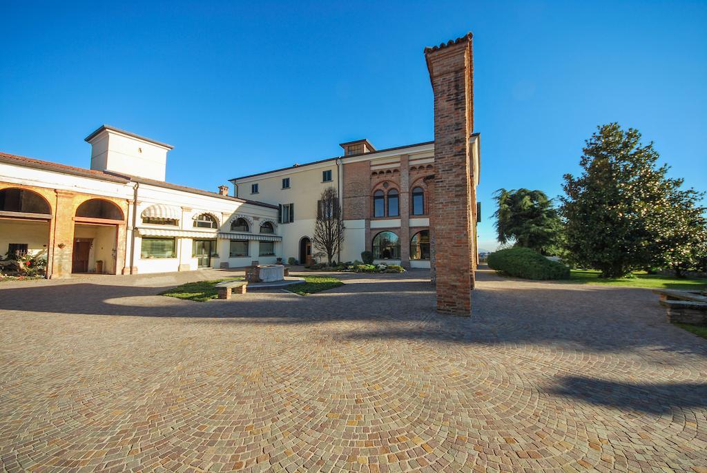 Villa Santa Maria Dell'Arco - Centro Oreb Cazzago San Martino Экстерьер фото
